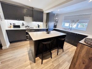 Kitchen- click for photo gallery